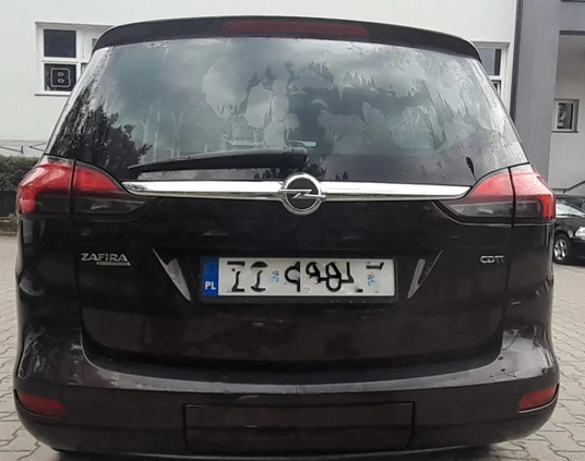 Opel Zafira cena 36000 przebieg: 245000, rok produkcji 2015 z Szczecin małe 379